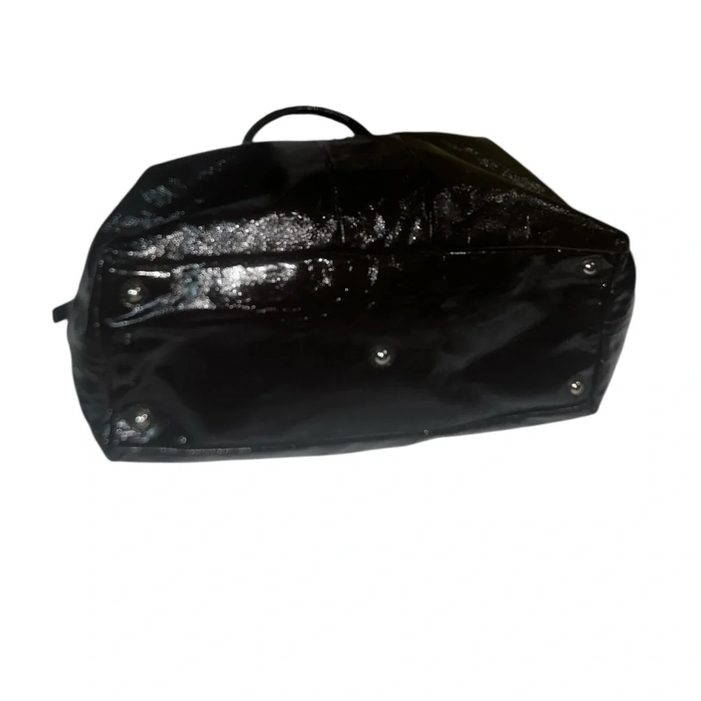 Yves Saint Laurent Boston Shoulder Bag - Picture 5 of 8